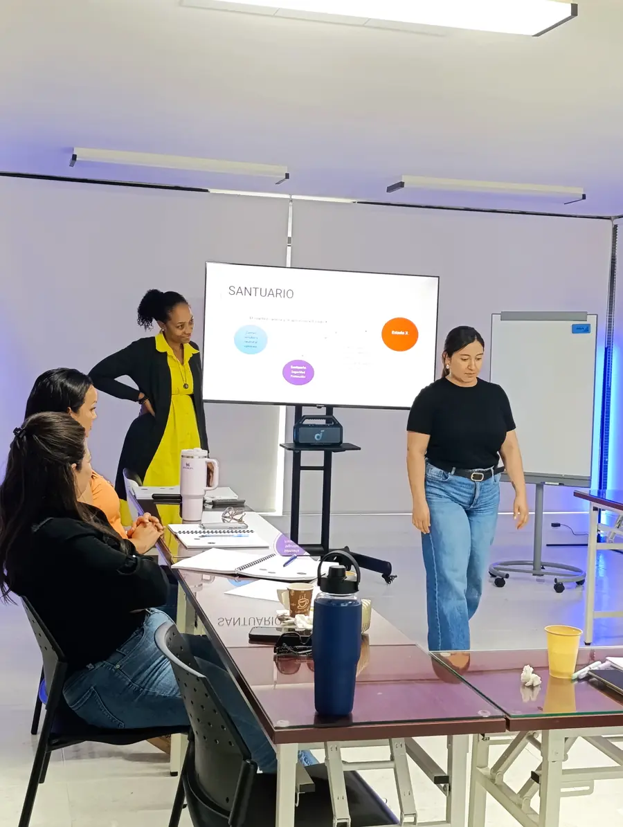Ejercicio supervisado en una clase de NeuroAcademia